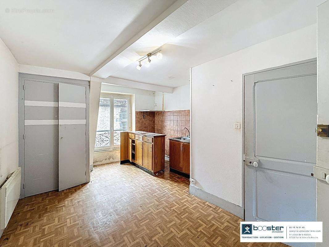 Appartement à SAINT-YRIEIX-LA-PERCHE
