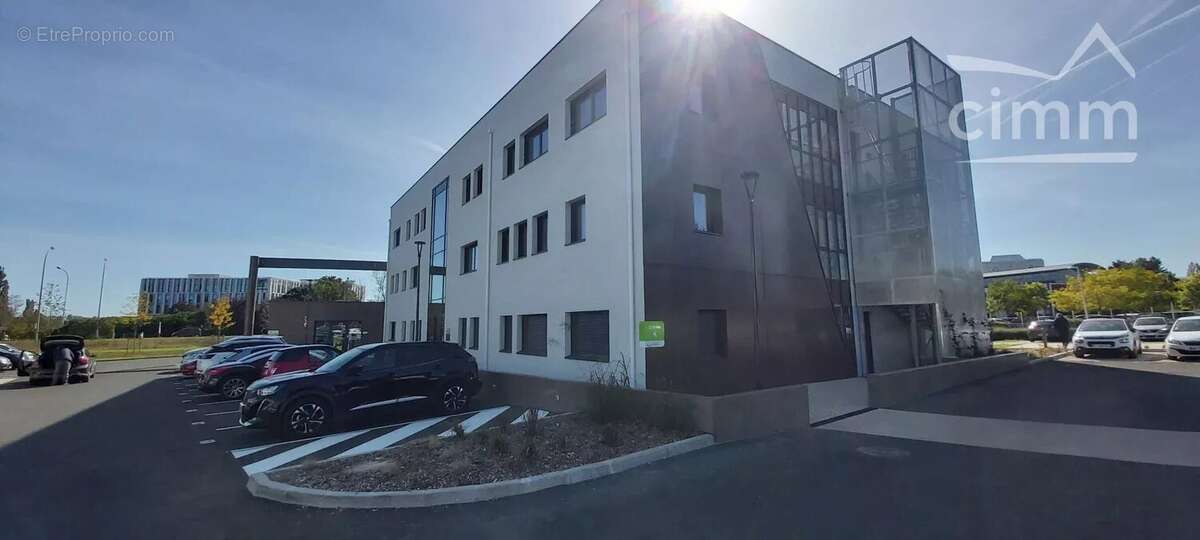 A VENDRE à Blois, Bureaux 85m² - photo 8