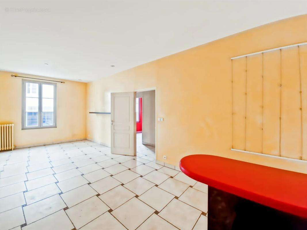 Maison à CHATELLERAULT