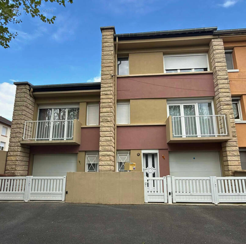 Maison à CHARLEVILLE-MEZIERES