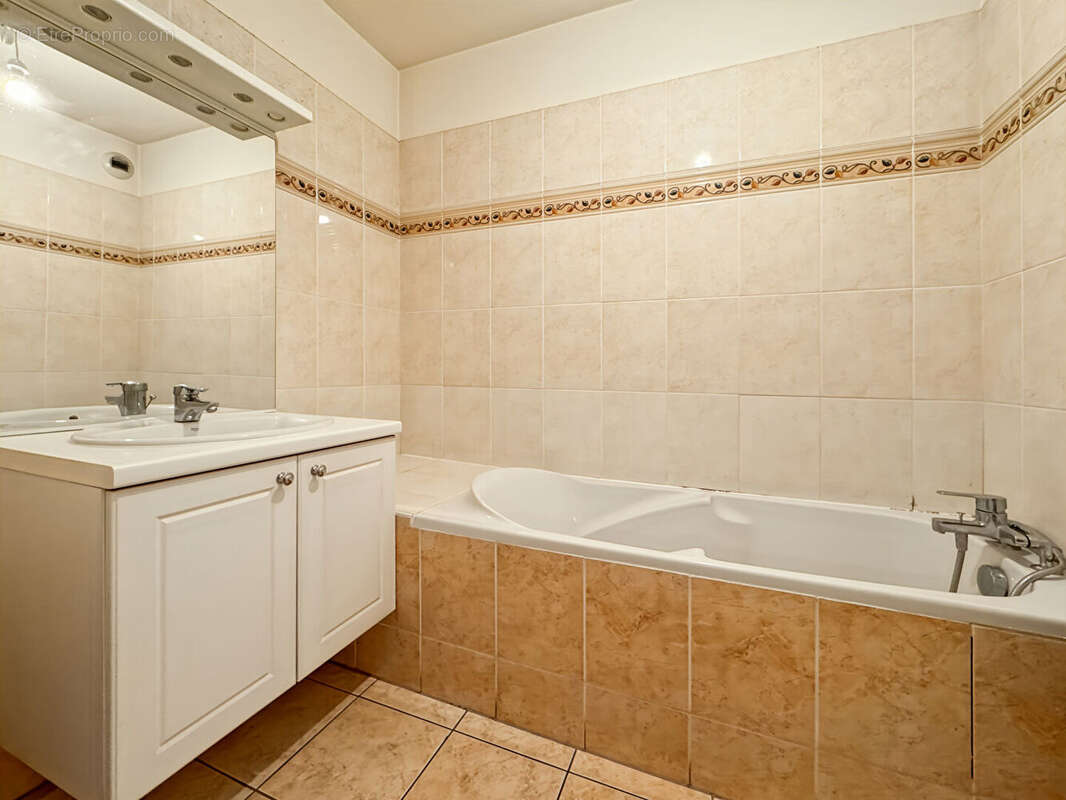 Appartement à ROSNY-SOUS-BOIS