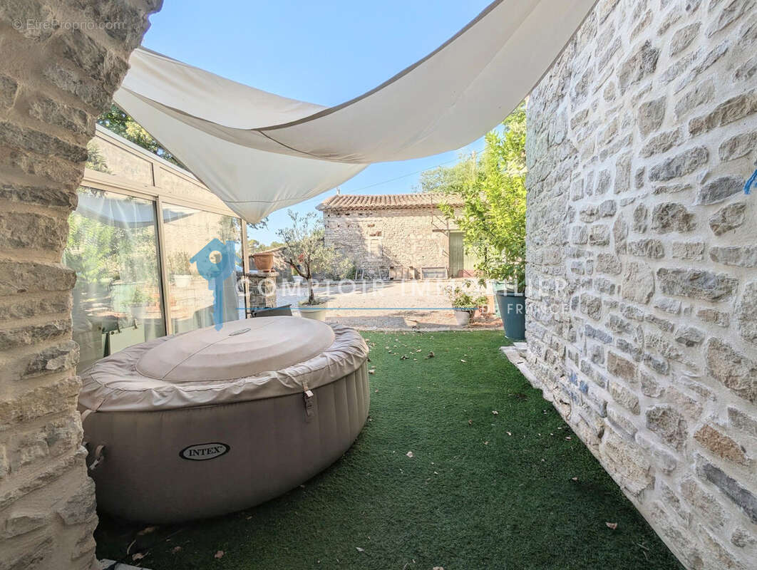 Dépt Hérault (34) - Valflaunès - À vendre - Appartement en rez de jardin T3 de 100m2, parcelle de 2000m2 - photo 11