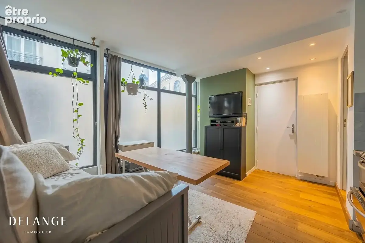 Bonne-Nouvelle - 2 pièces 28 m² - photo 2