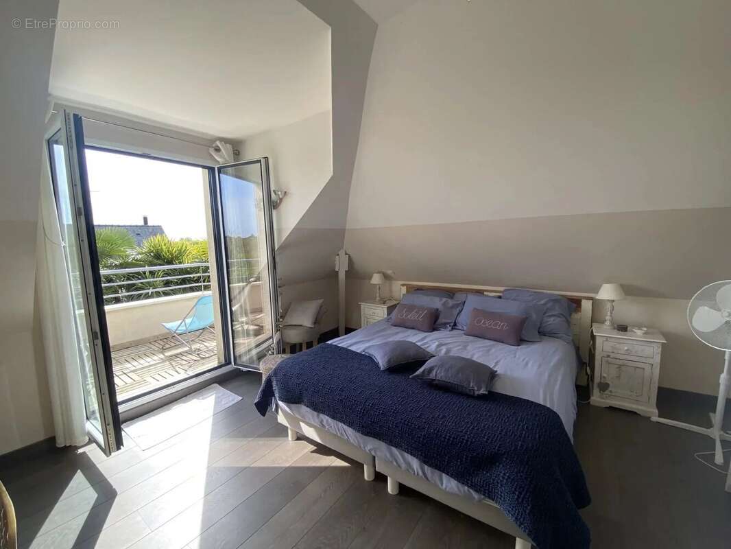 Maison 157 m² à Saint-Ave  - photo 13