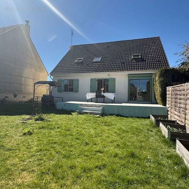 Maison à MORIGNY-CHAMPIGNY