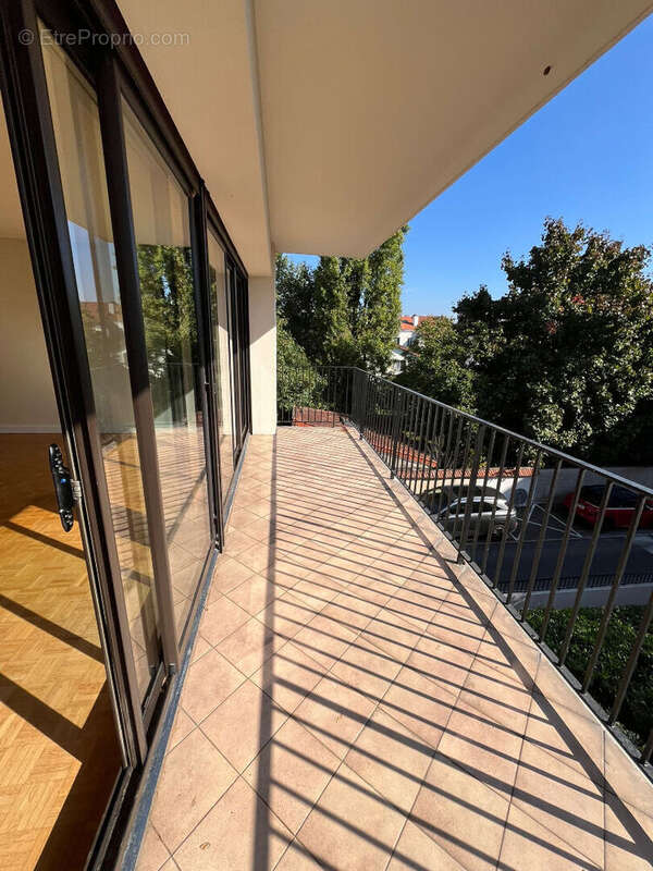 Appartement à SAINT-MAUR-DES-FOSSES