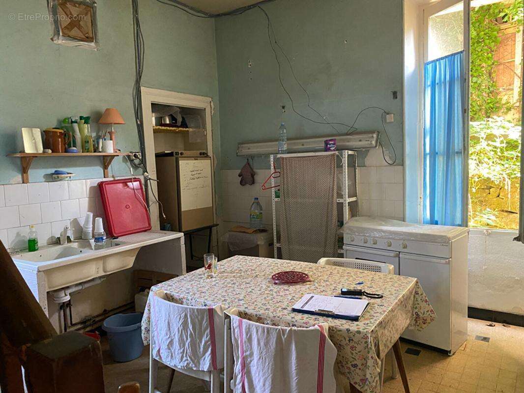 Maison à FONTGOMBAULT