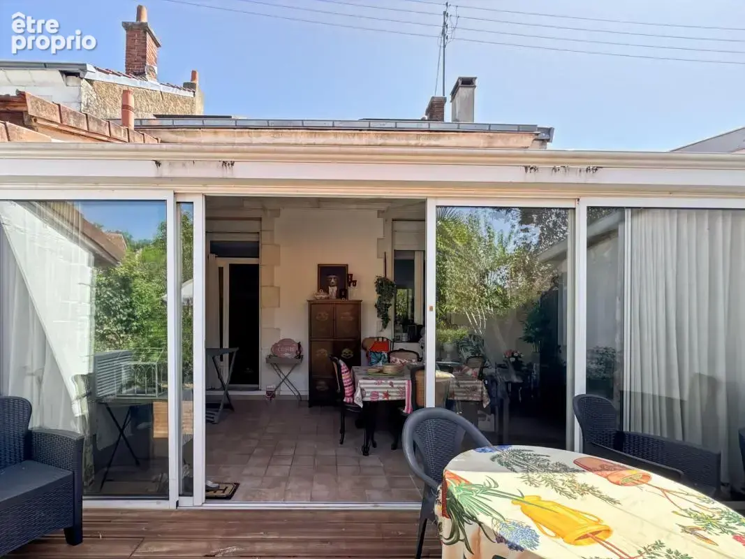 Périgueux – maison rénovée avec jardin, terrasse et climatisation - photo 18