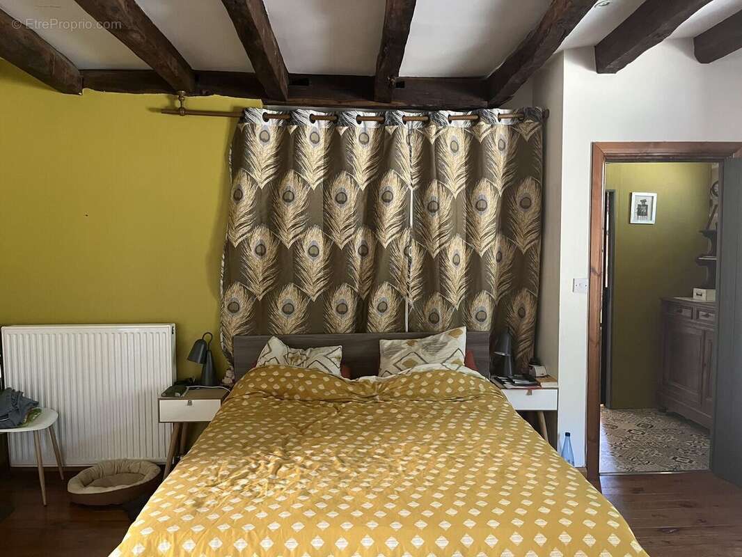 Chambre RDC (partie privative) - Maison à LACAPELLE-MARIVAL