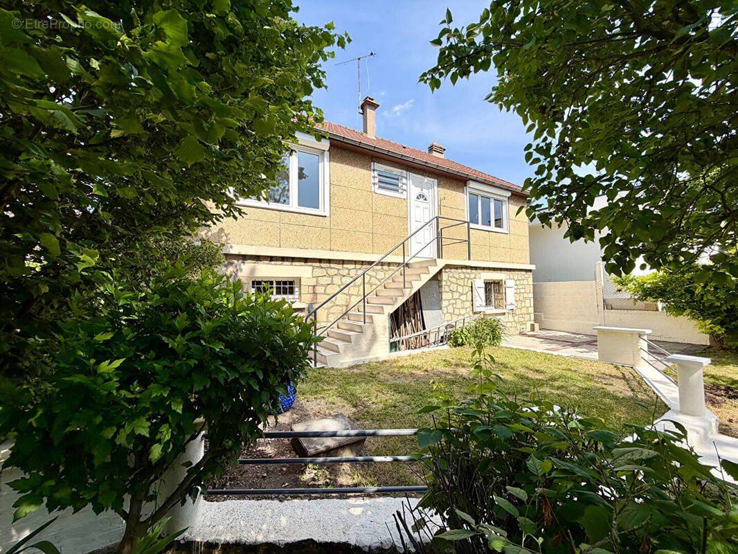 Maison à BEZONS