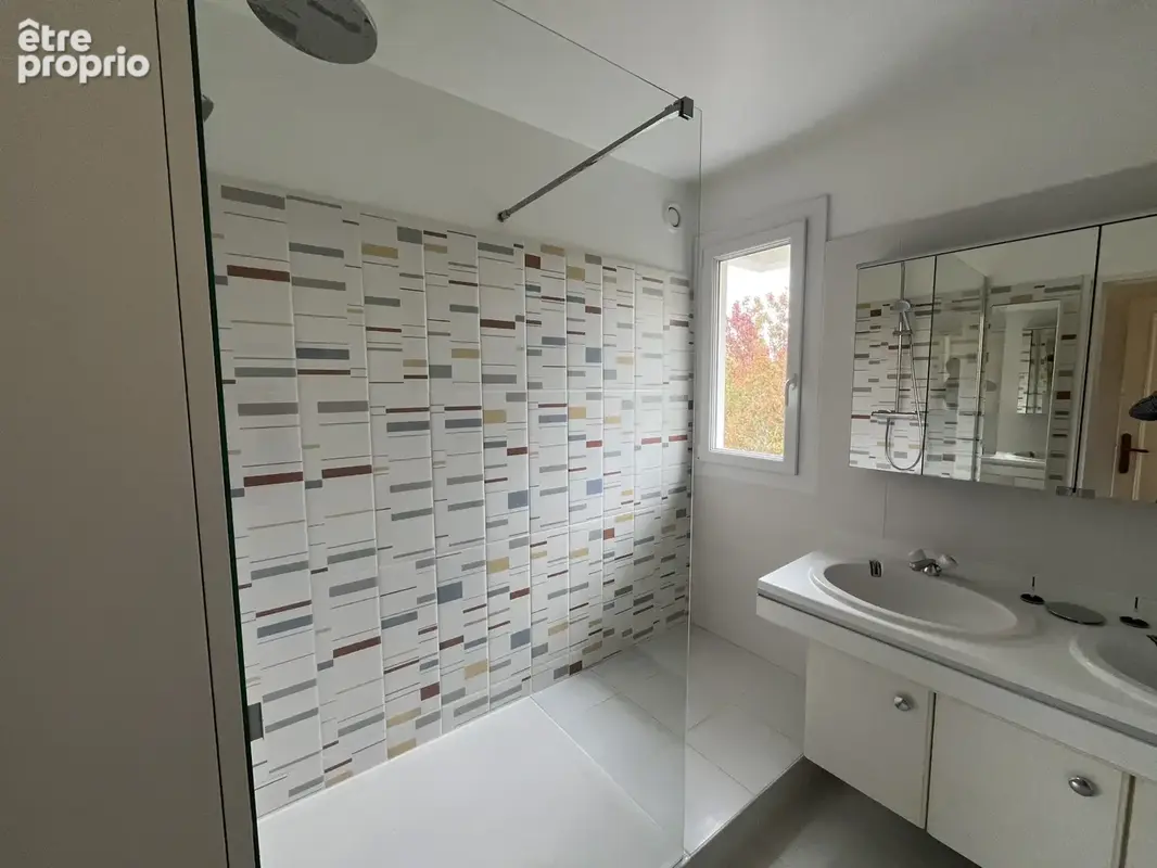 Rare 4ème étage — Grand T3 traversant, vue parc, terrasse & garage, sans travaux - photo 5