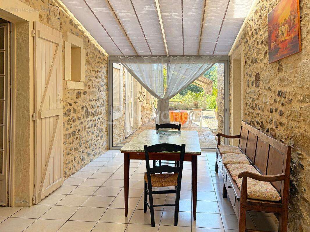 Maison à GAN