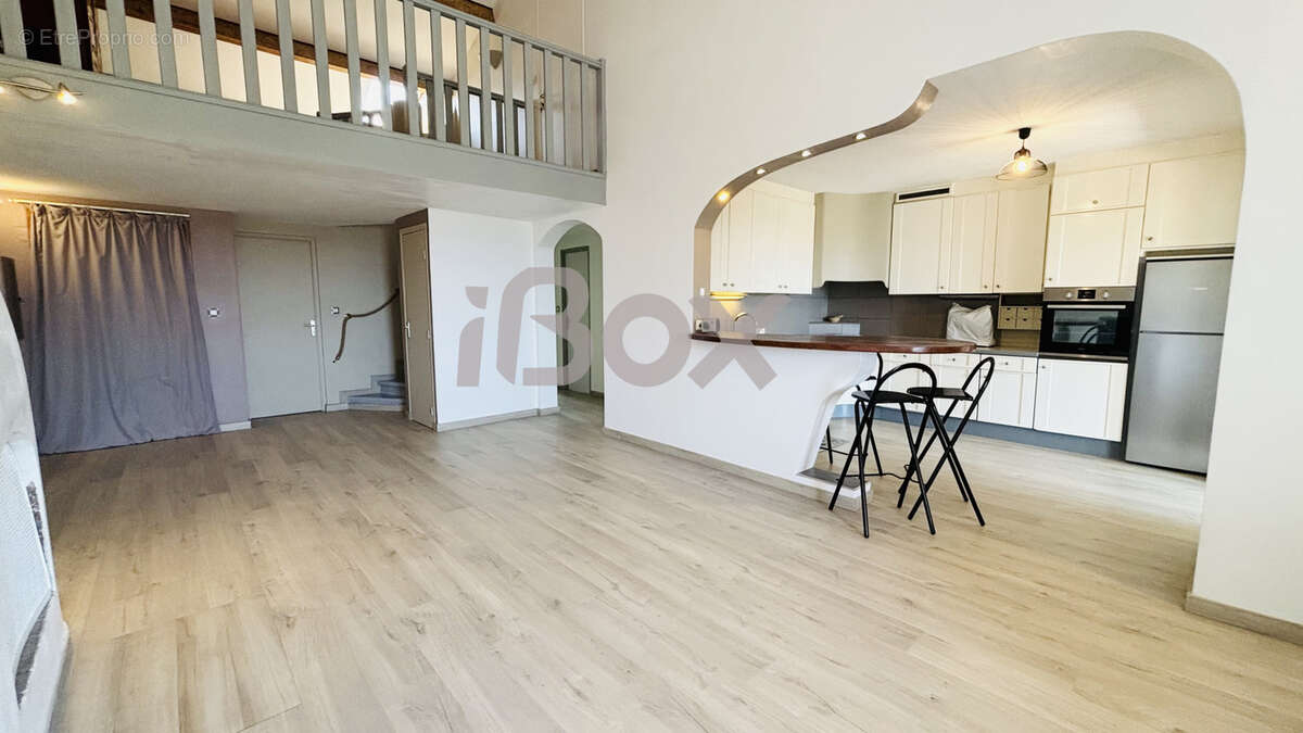 Appartement T5 à Carqueiranne en dernier étage - photo 2