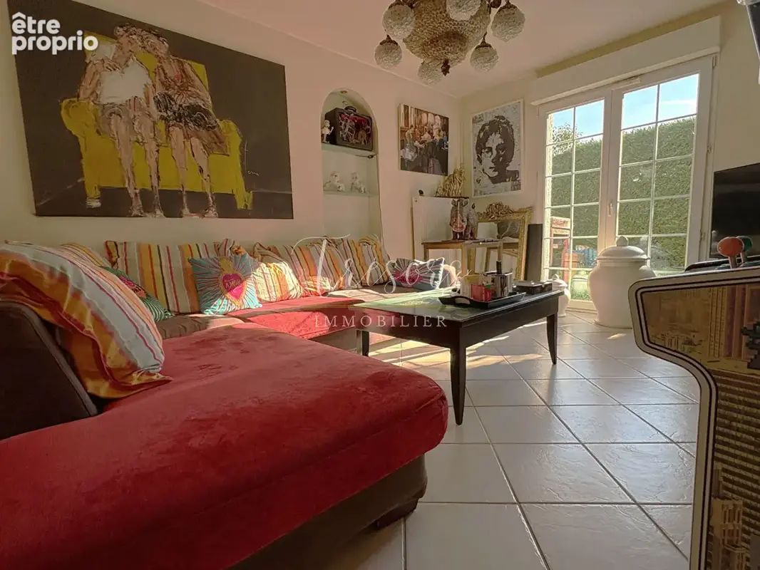 POISY, au calme, sans vis à vis, maison de 179m2 avec piscine. - photo 4