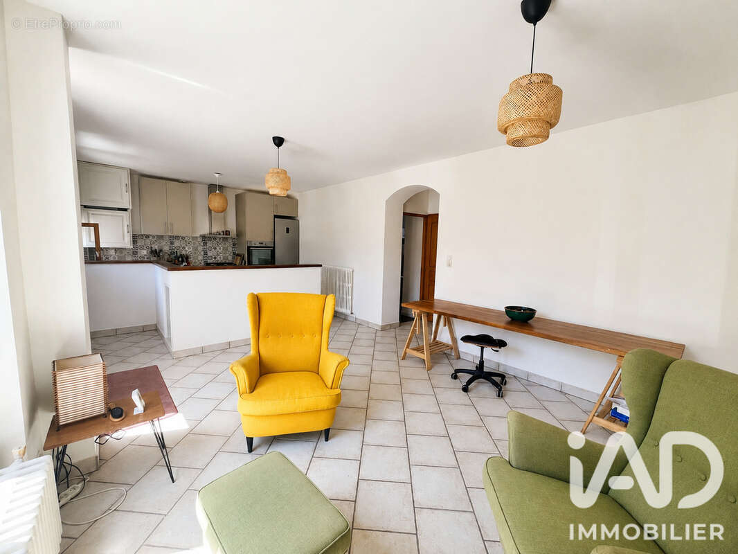 Photo 2 - Appartement à CORBEIL-ESSONNES
