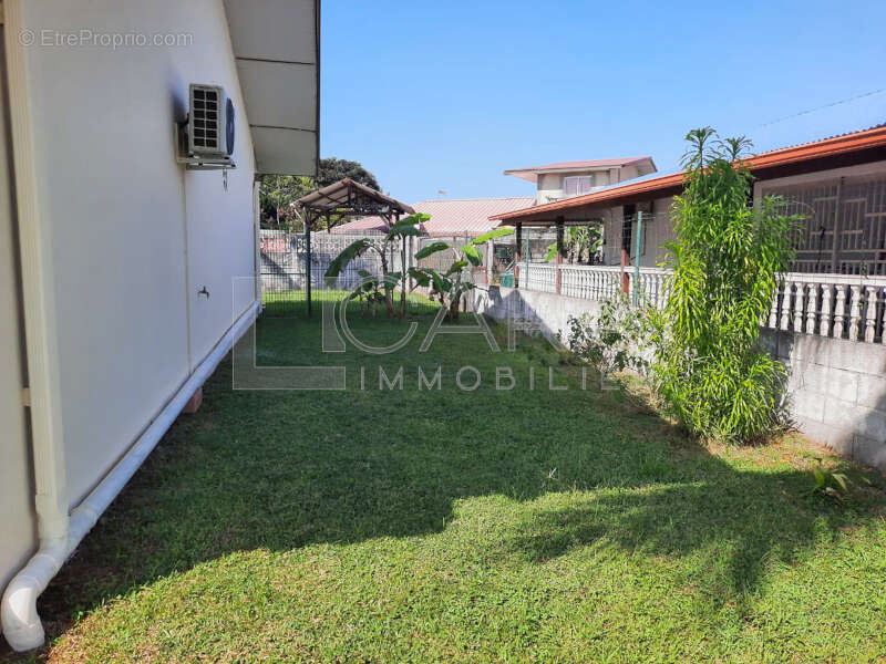 Appartement 61 m² à Macouria  - photo 8
