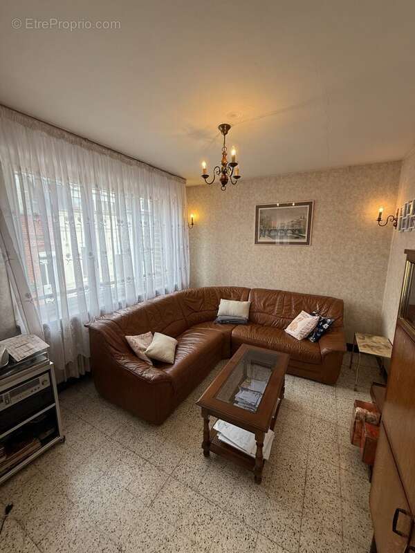 Maison à LE CATEAU-CAMBRESIS