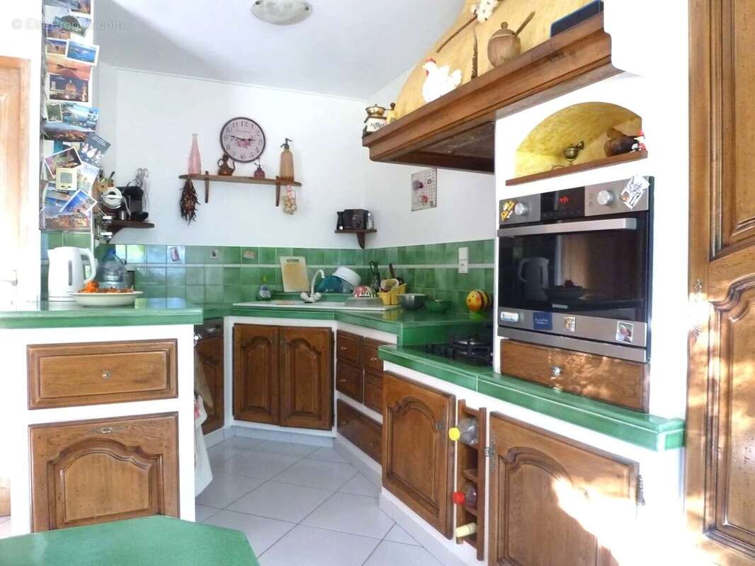 Maison à PUGET-THENIERS