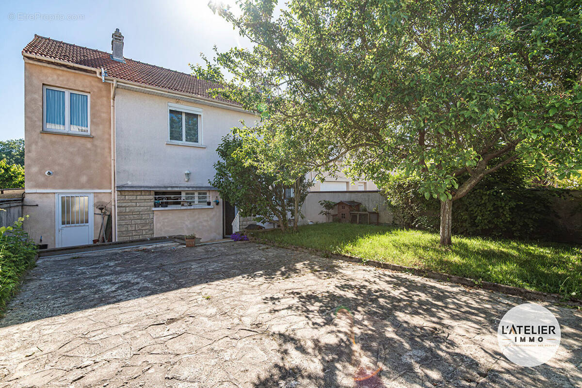 Maison à CHAMPIGNY