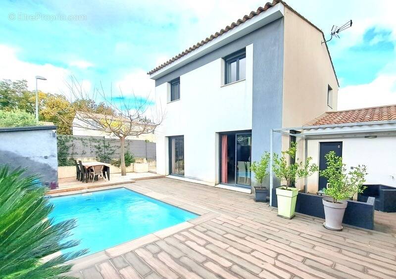 Maison à SAINT-MAXIMIN-LA-SAINTE-BAUME