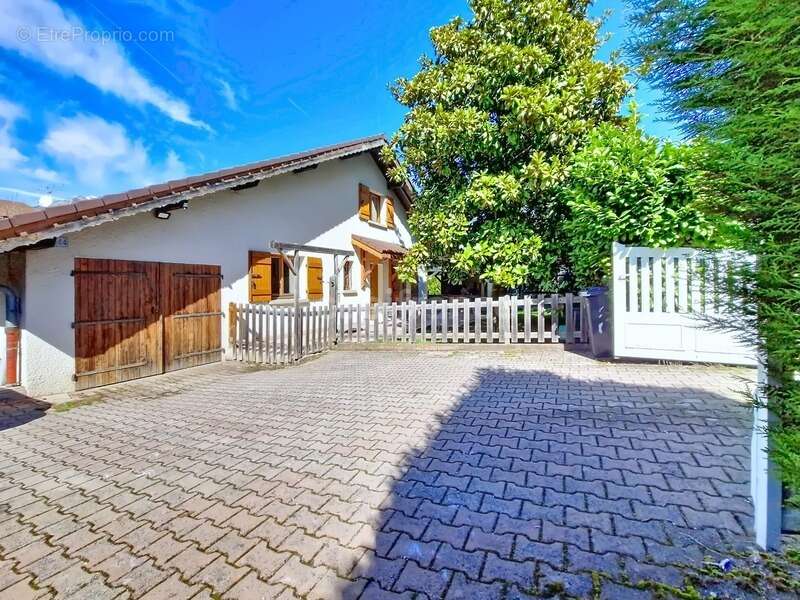 Maison à MARNAZ
