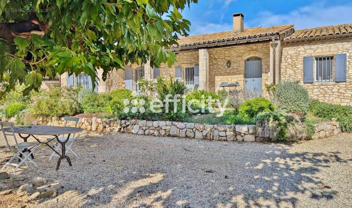 Maison à MAUSSANE-LES-ALPILLES