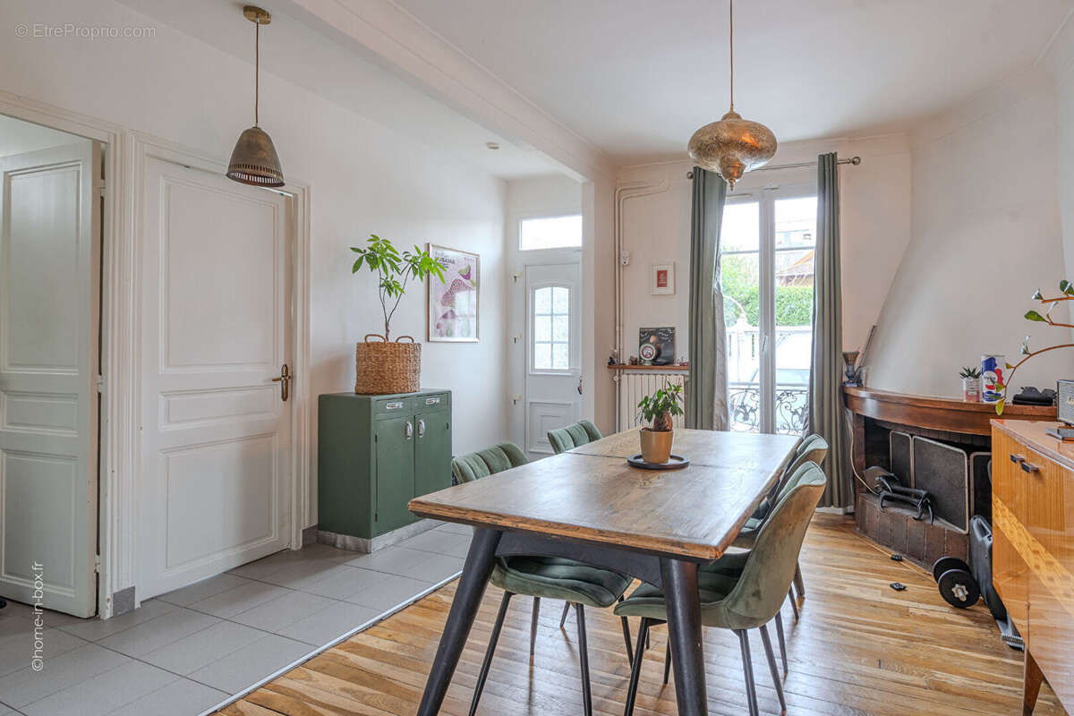 Maison à VILLIERS-SUR-MARNE