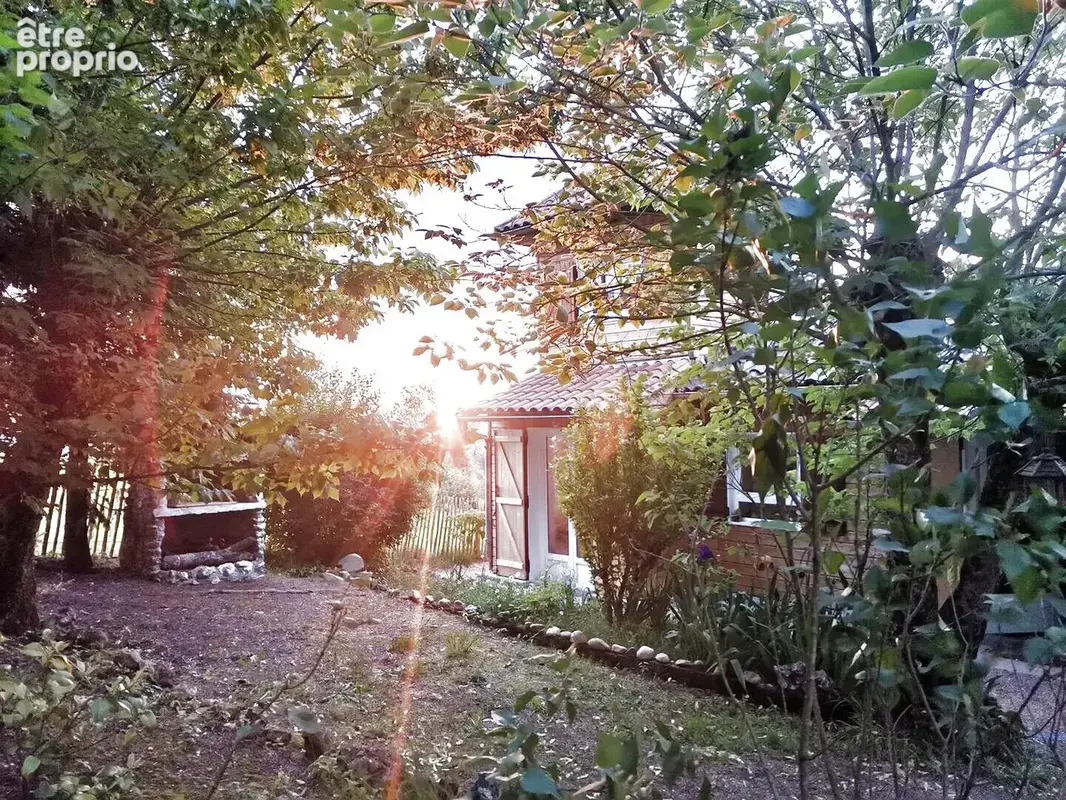Photo Maison à Saint-Astier au prix de 130 000€