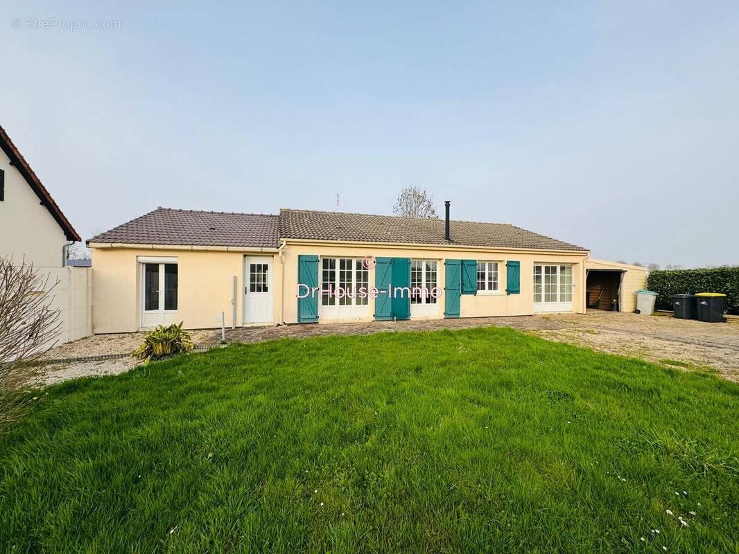 Maison à SAINT-MARTIN-EN-CAMPAGNE