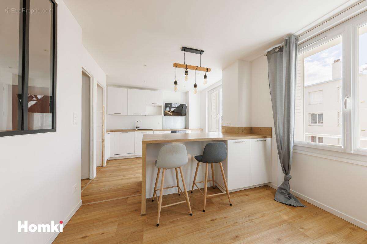 À vendre – Beau T3 rénové de 72 m2 avec garage – Clermont-Ferrand, quartier Champfleuri - photo 3