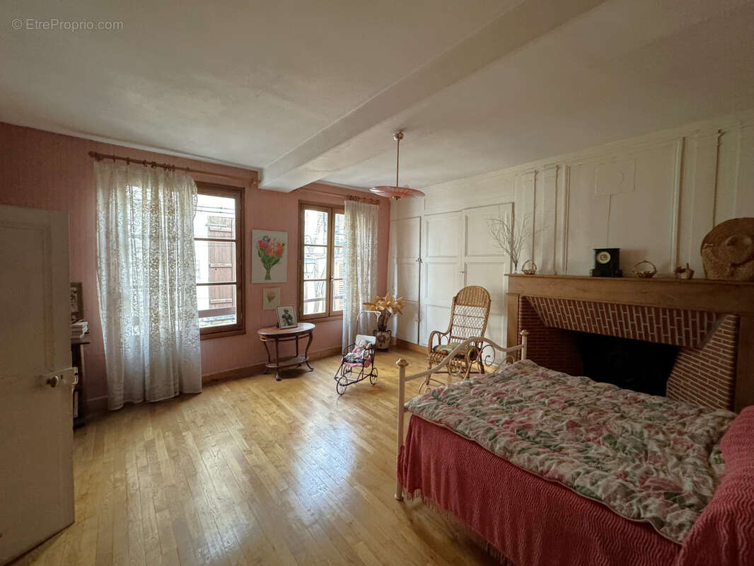 Maison à BAR-SUR-AUBE