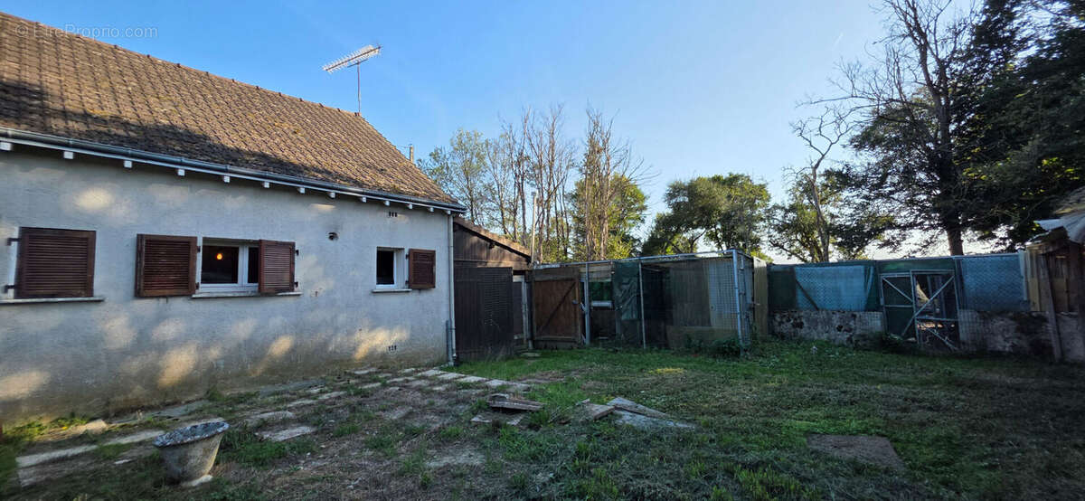 Maison à POULIGNY-SAINT-PIERRE