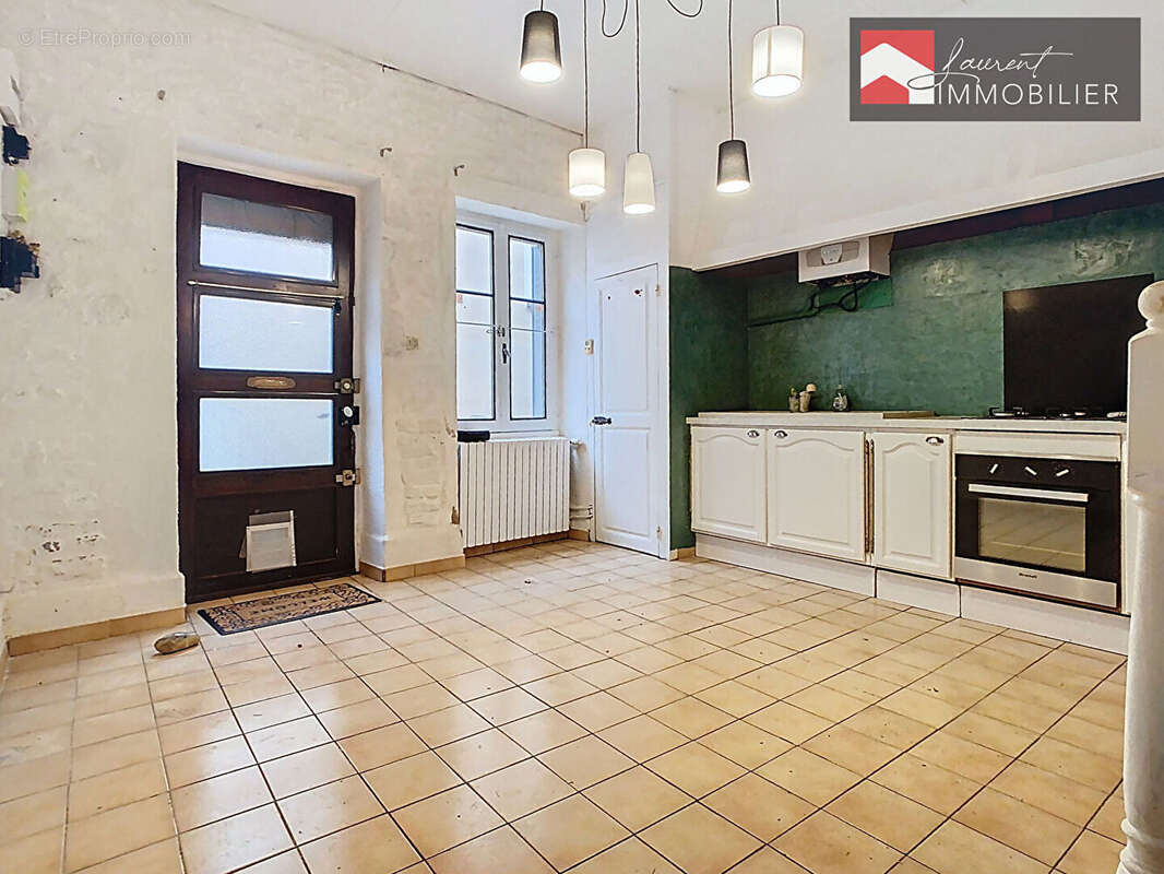 Exclusivité Laurent Immobilier : Maison de ville à TOURNUS - photo 4