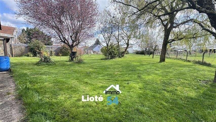 Maison à BREMONCOURT