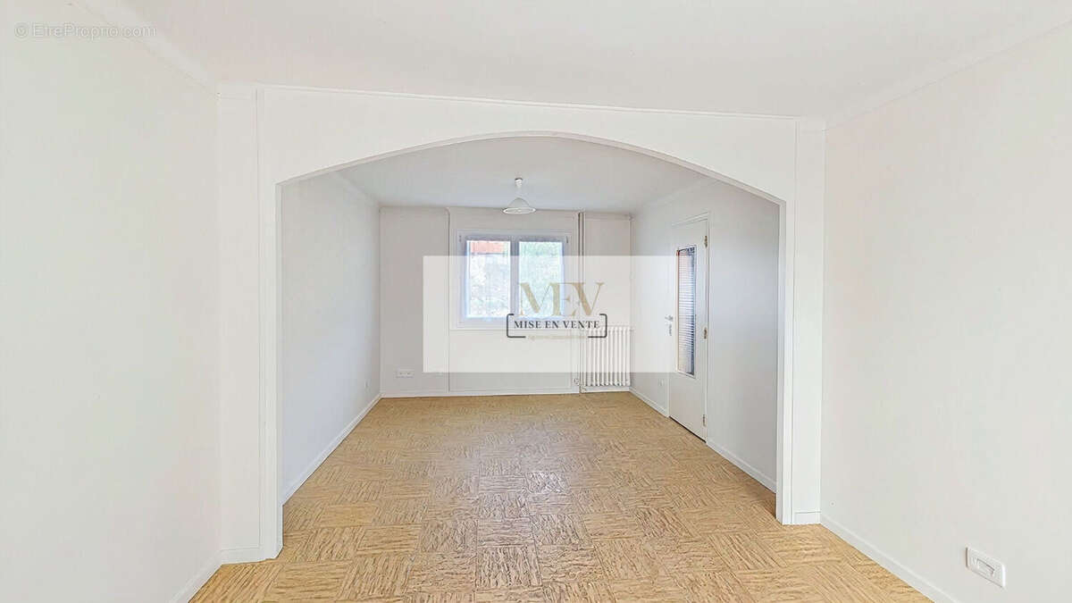 Maison à NEUILLY-SUR-MARNE