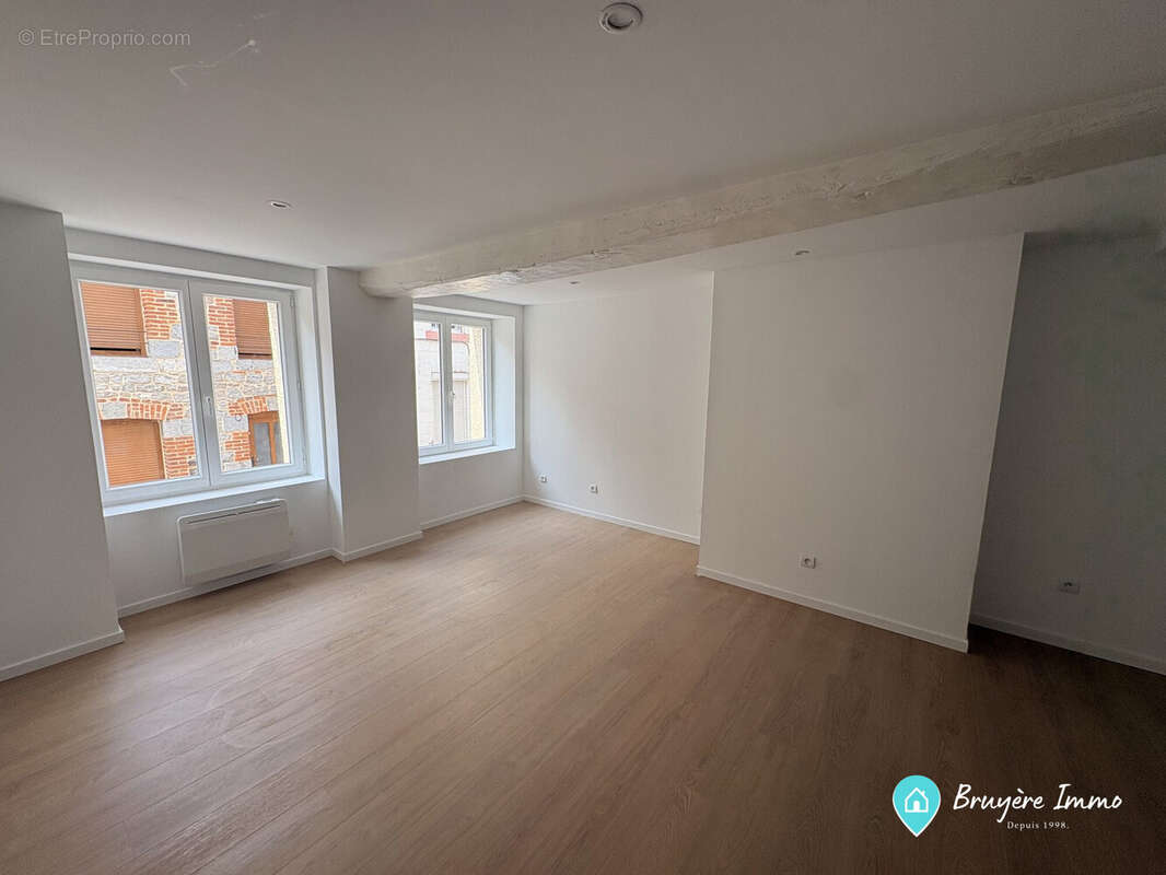 Appartement 158 m² à Avesnes-Sur-Helpe  - photo 2