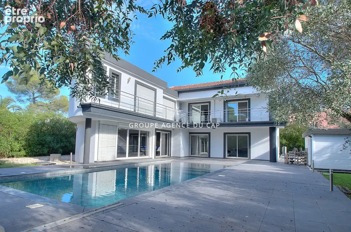 Villa saint raphael valescure 279m² avec piscine  proche des golfs - photo 4