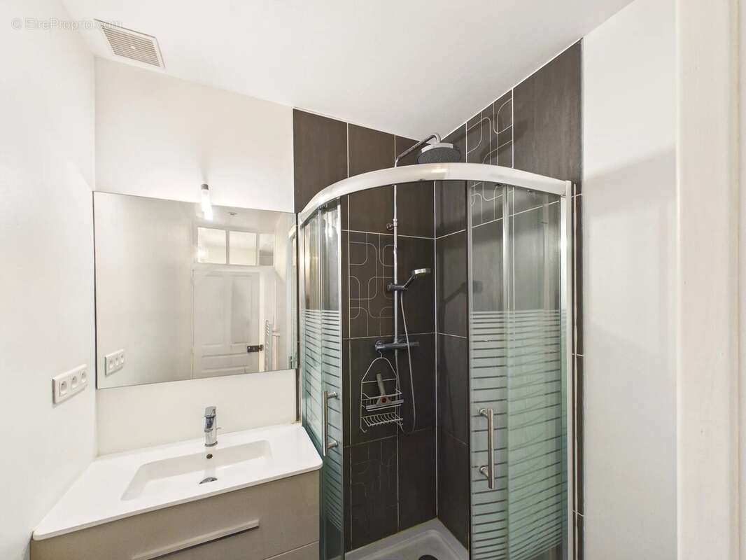 Maison à SAINT-SAUD-LACOUSSIERE