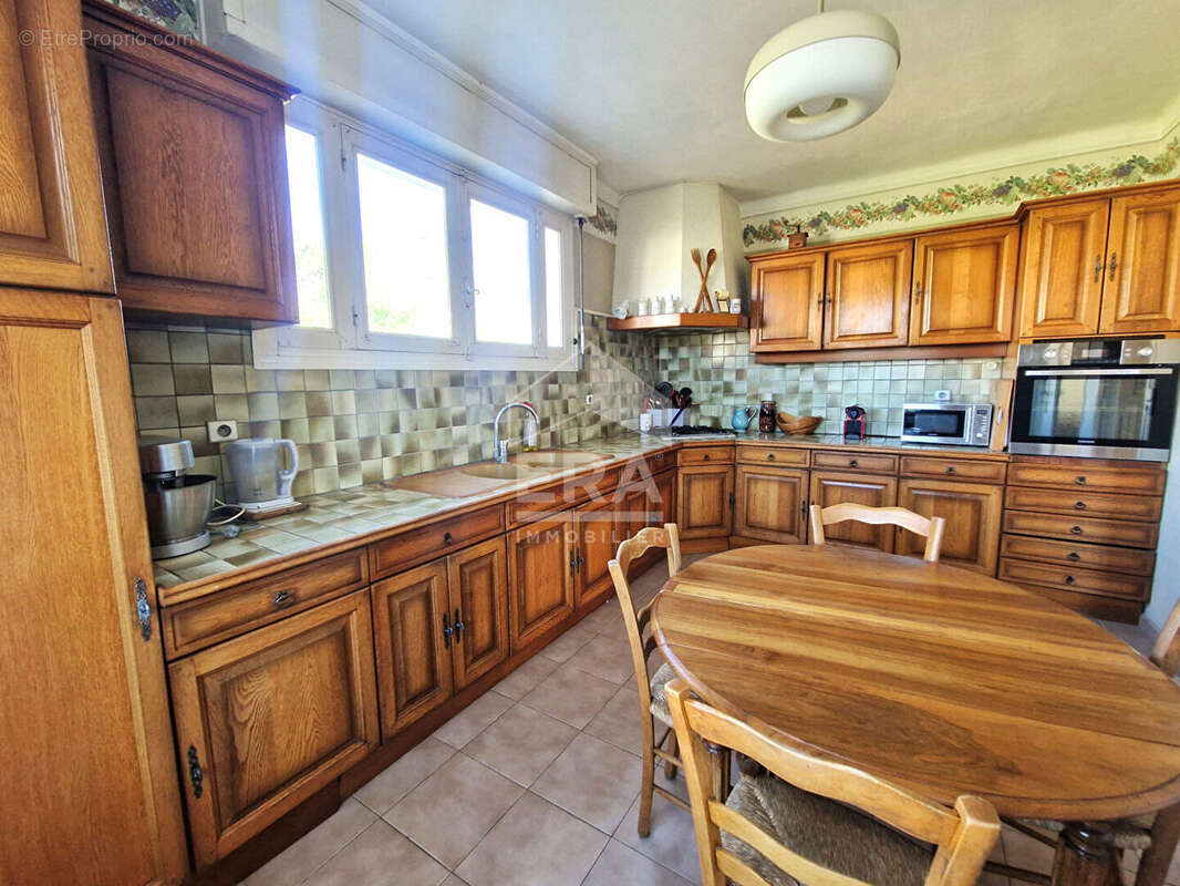 Maison à CHATEAU-ARNOUX-SAINT-AUBAN