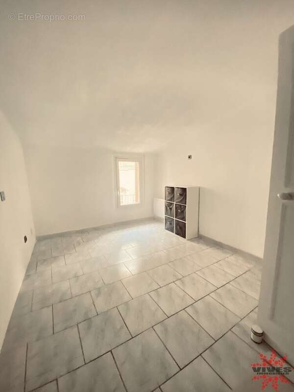 Maison à NISSAN-LEZ-ENSERUNE