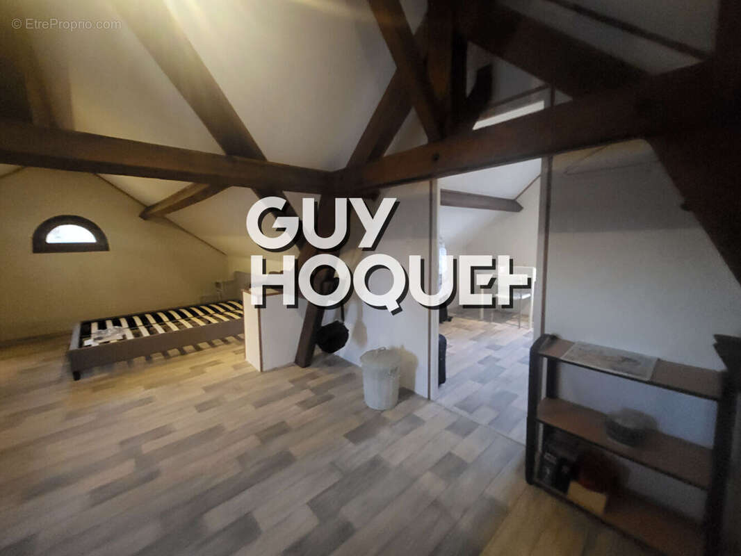 Maison à VARENNE-SAINT-GERMAIN