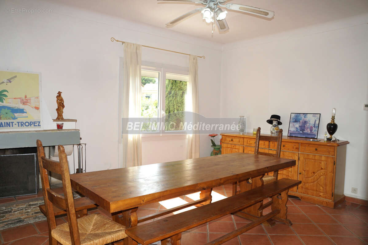 Centre-Ville, Villa de 190 m2 sur terrain de 835 m2 - photo 10