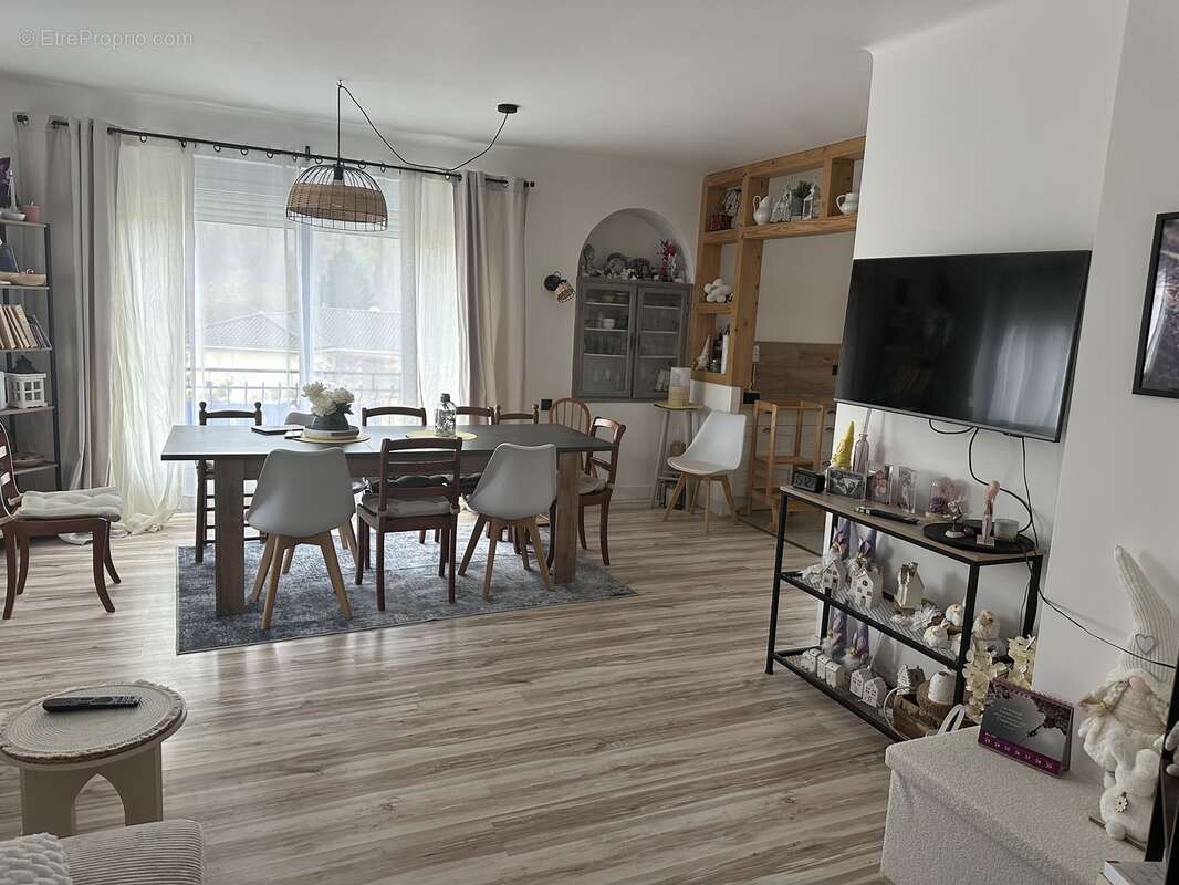 Maison à VERNIOZ