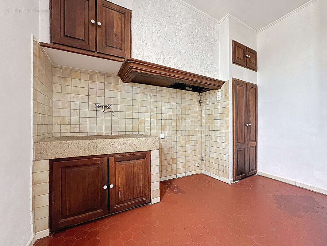 Appartement à MARSEILLE-12E