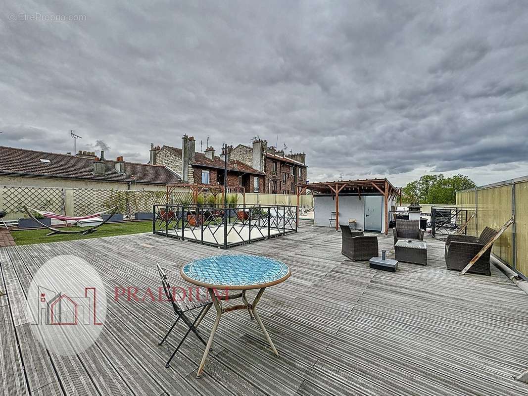 Commerce à IVRY-SUR-SEINE