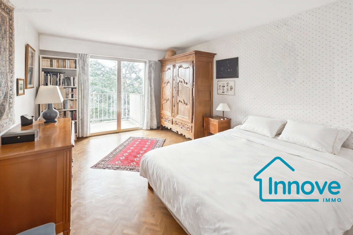 Appartement à VERSAILLES