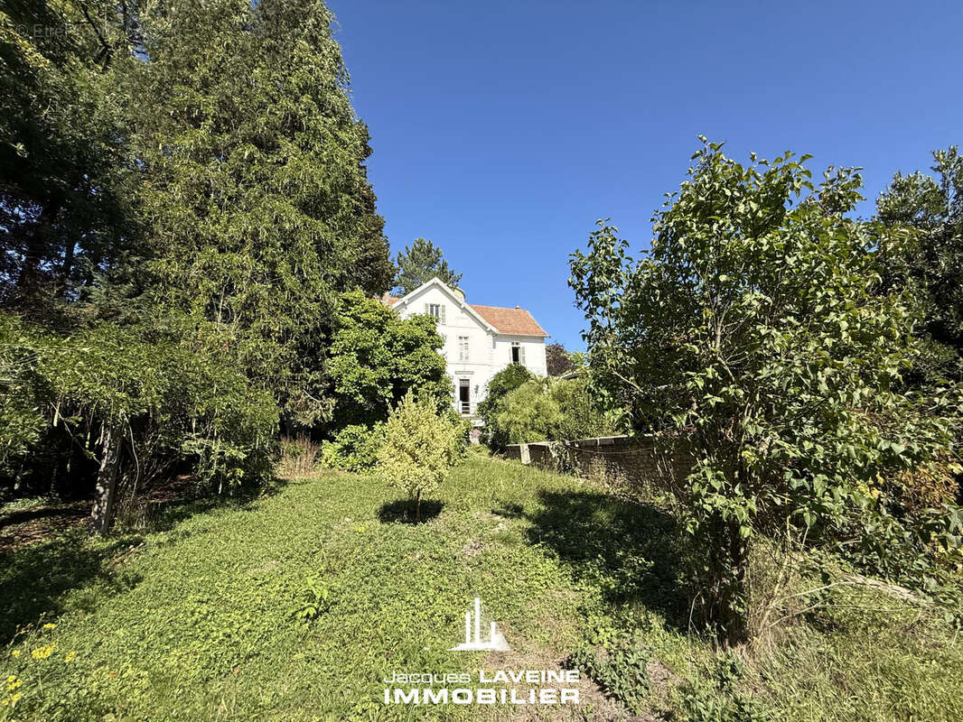 Maison à PAGNY-SUR-MOSELLE