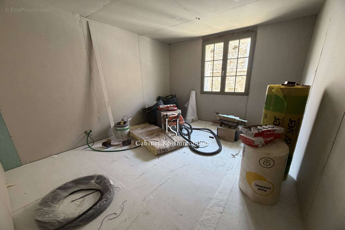 Maison 120 m² à Brue-Auriac  - photo 3