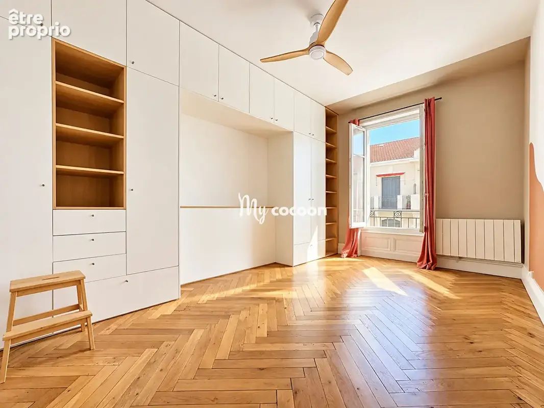 Lyon 6e Brotteaux - T3 - 94 m2 étage élevé & balcon - photo 4