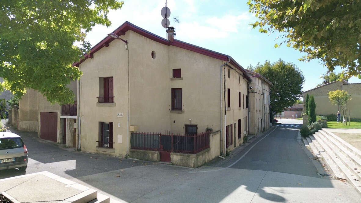 Appartement à MOURS-SAINT-EUSEBE
